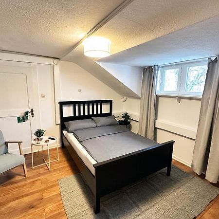 City-Apartment In Krefeld - Beuys Apartments - Krefeld Kültér fotó